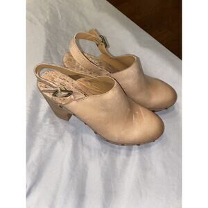 Kork Ease Darby Womens Beige Leather Slip-On Studded Block Heel Round Toe Clog